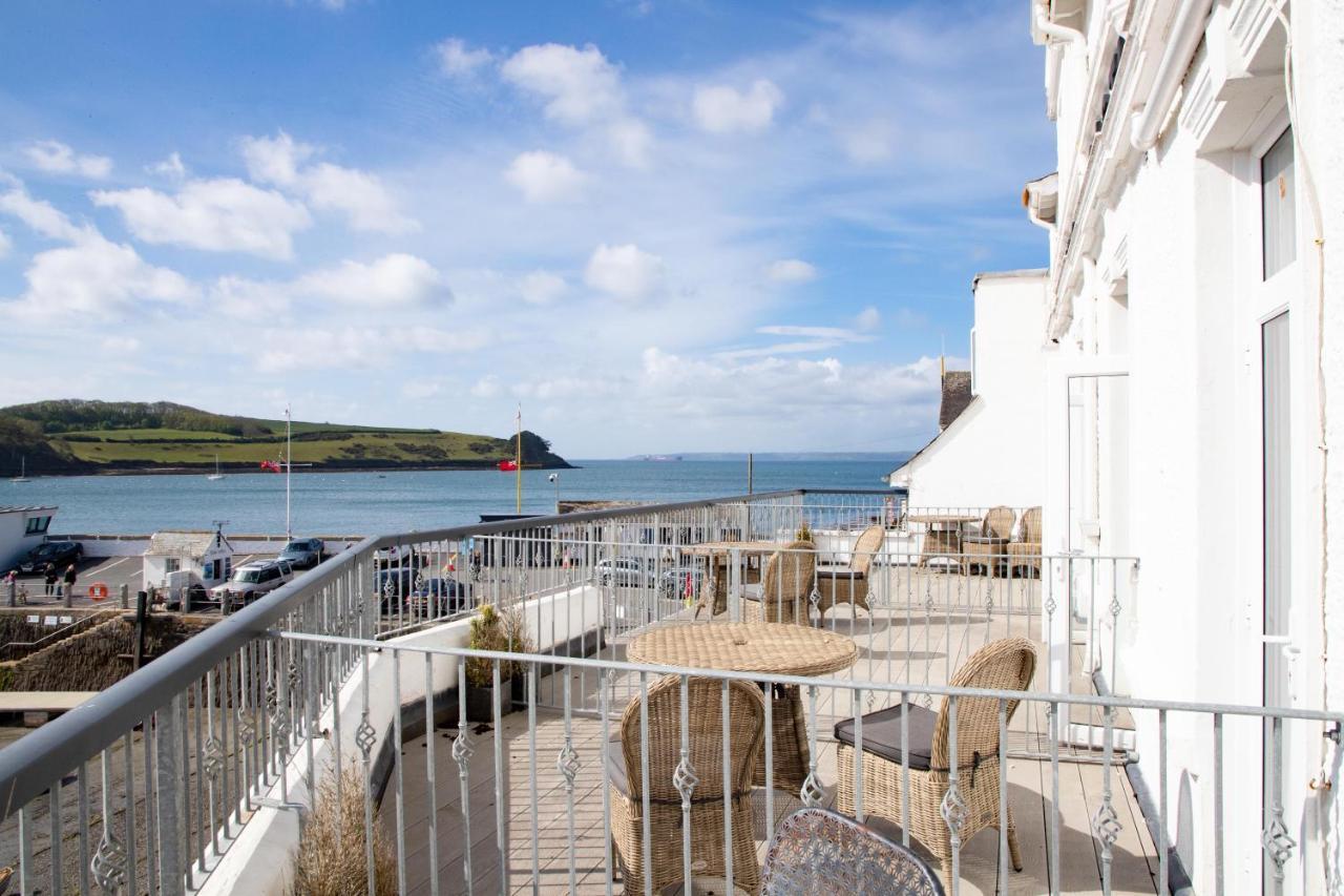 Ship And Castle Hotel Saint Mawes Buitenkant foto