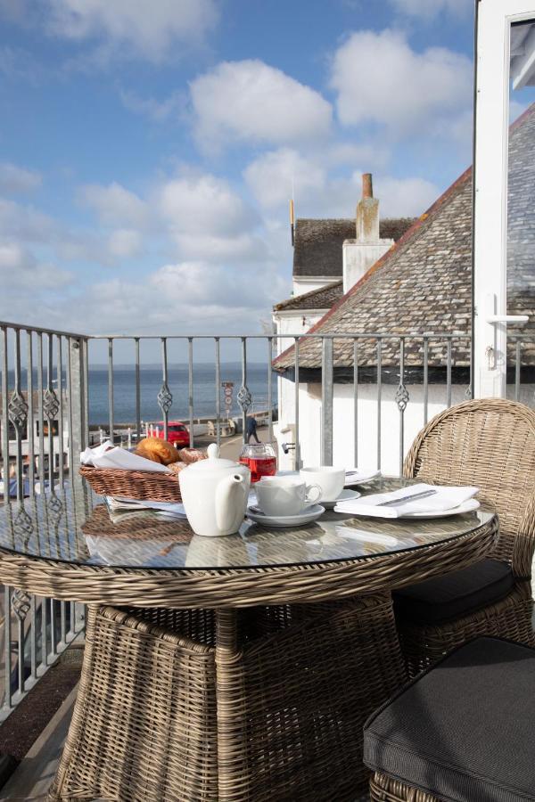 Ship And Castle Hotel Saint Mawes Buitenkant foto